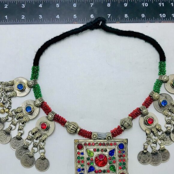 Green and Red Beaded Necklace With Vintage Coins and Big Pendant Antique Tribal - Picture 9 of 12
